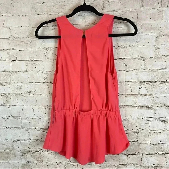 Wilfred Aritzia Size 2 Two Filles Blouse Sleeveless Coral Orange Cut Out Back - Picture 6 of 7